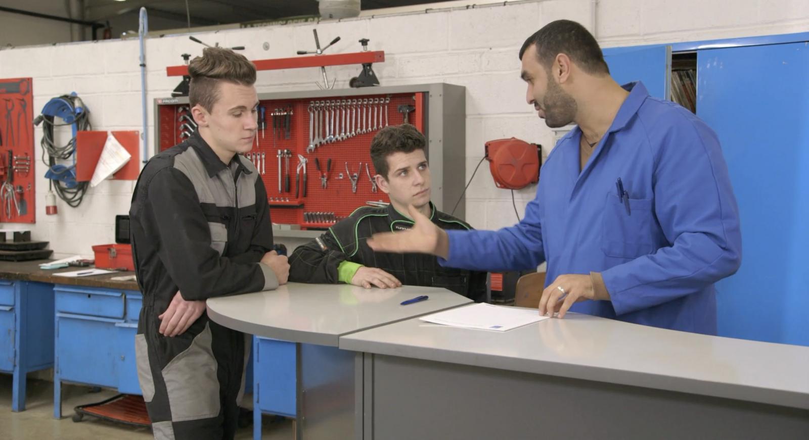 APPRENTIS ET CITOYENS, 2015 - Un film de Anne MUXEL