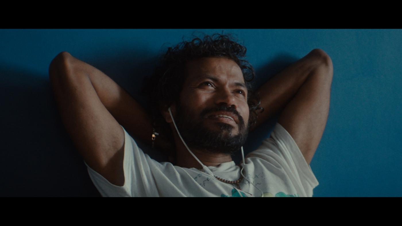 VEUILLEZ PATIENTER, 2025 - Un film de Solal BOULOUDNINE